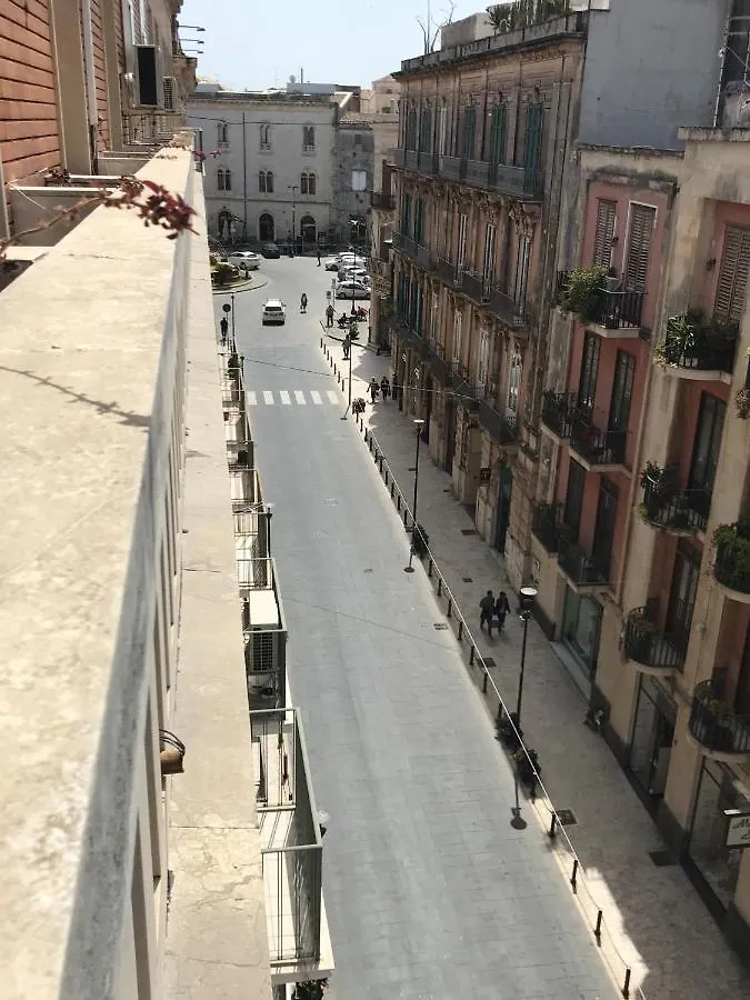 Appartamento Casa Di Alice Luxury Hospitality - Elevator, Fast Wifi Syracuse 0*,  Italia