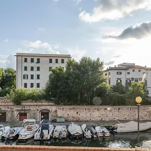 https://the-architect-suite-canals-view.it-tuscanyhotel.com